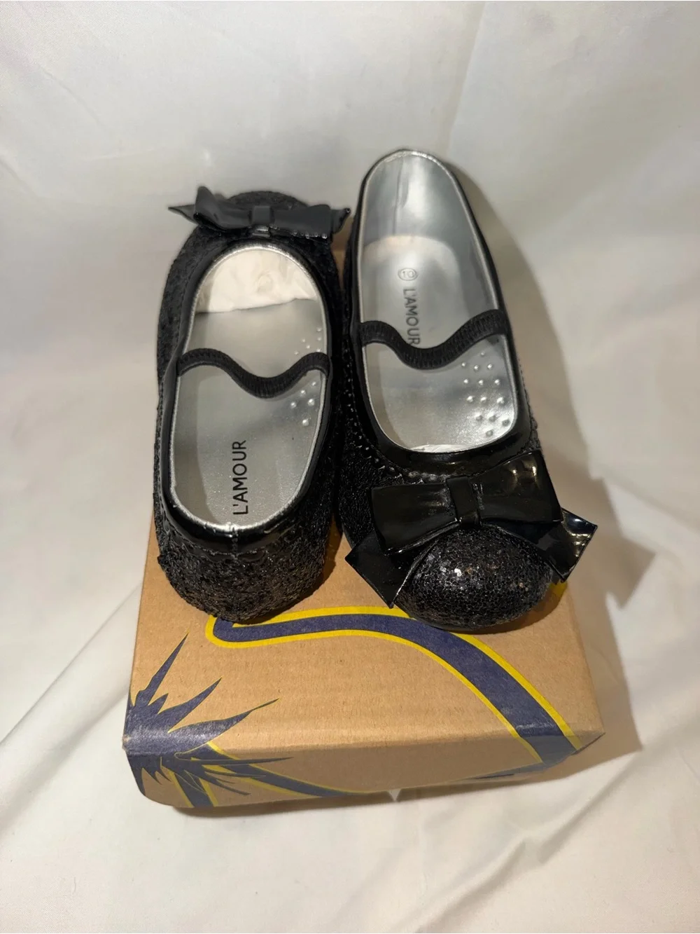 L'Amour Girls' Black Glitter Bow Mary Jane Flats